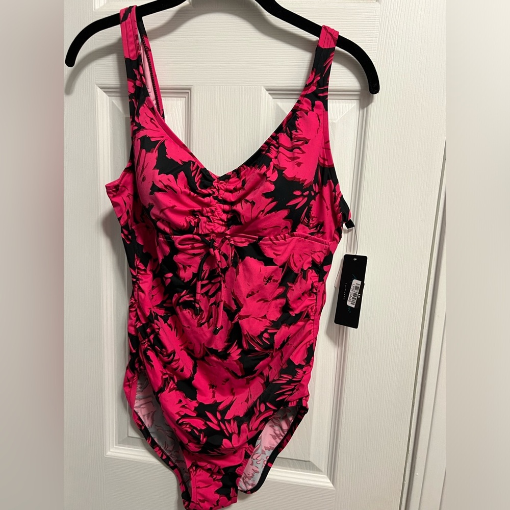 Beautiful one piece, bathing suit, size large with tags by aqua green